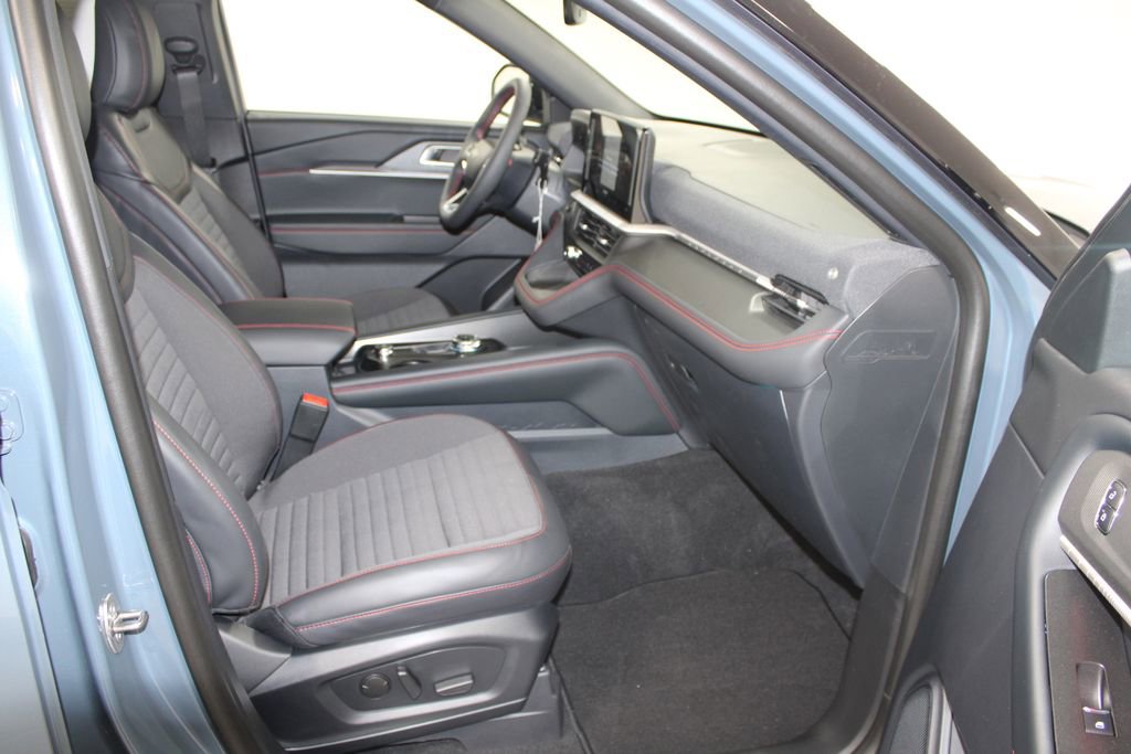 New 2026 Ford Explorer ST-Line w/ ST-Line Street Pack image 29