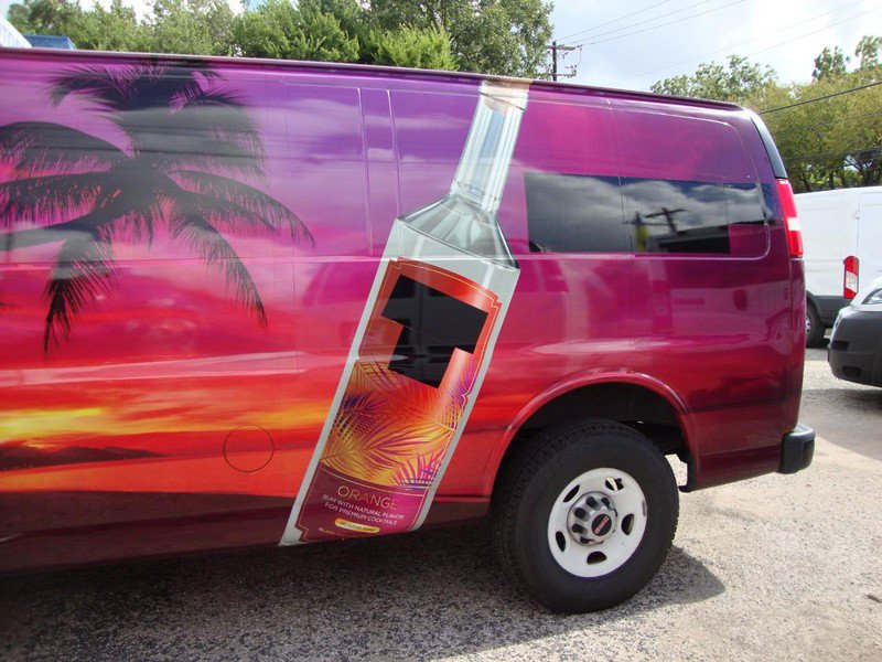 Used 2018 GMC Savana 2500 Extended w/ Driver Convenience Package RWD image 7