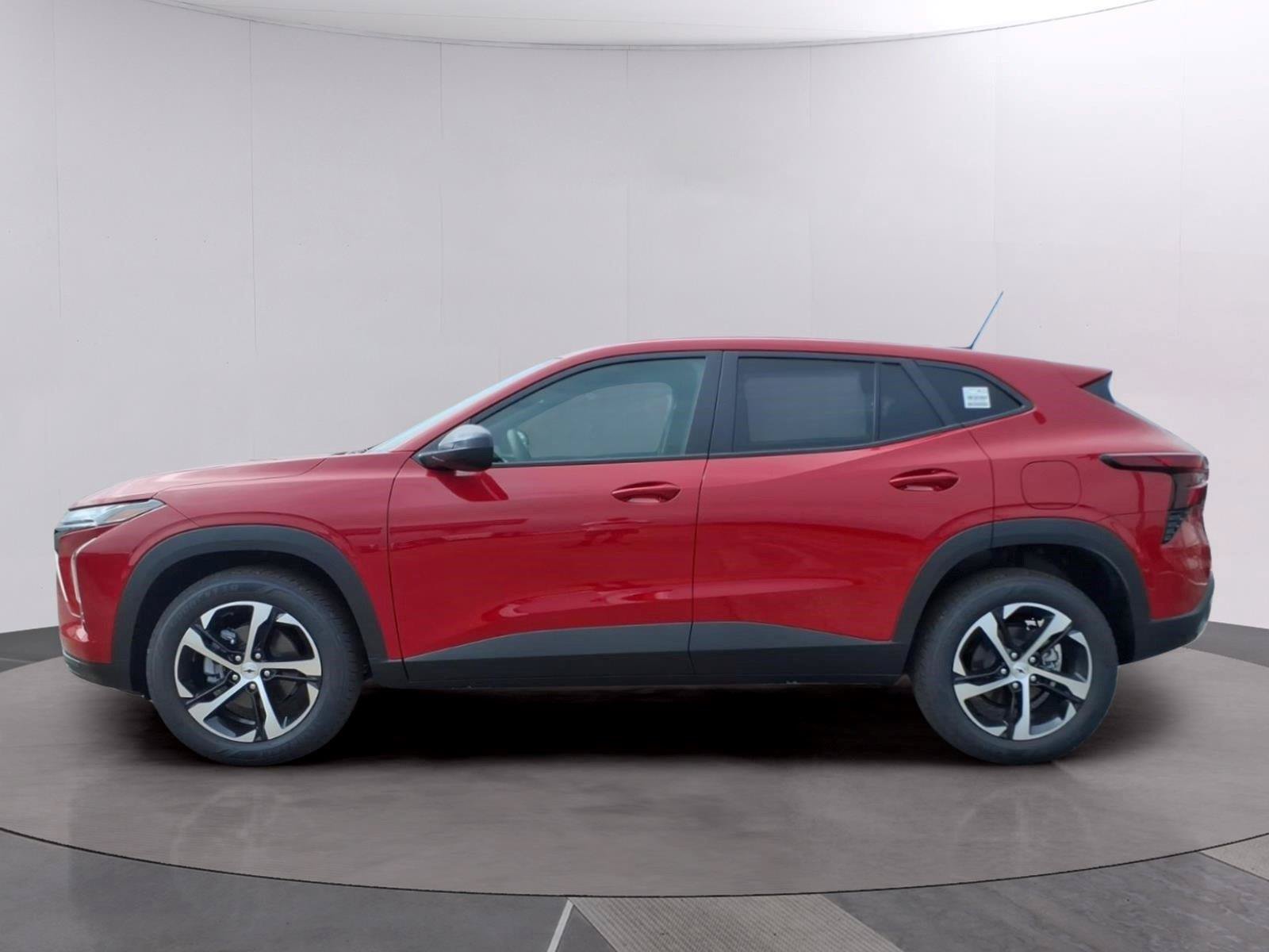 New 2026 Chevrolet Trax RS w/ Sunroof Package FWD image 2