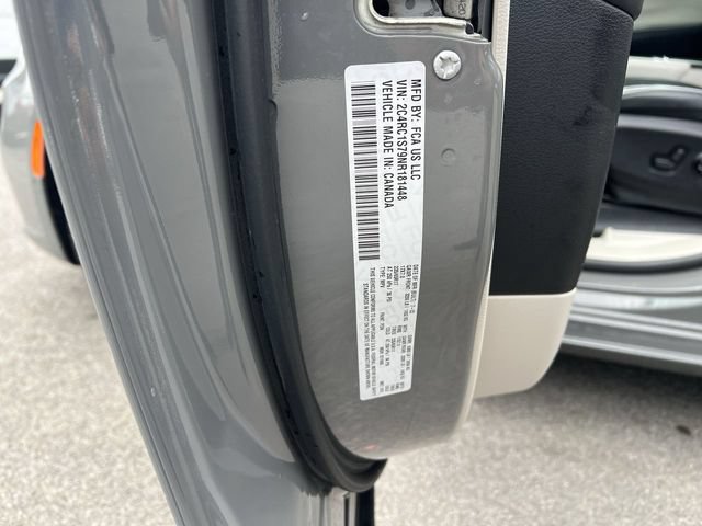 Used 2022 Chrysler Pacifica Limited FWD image 34