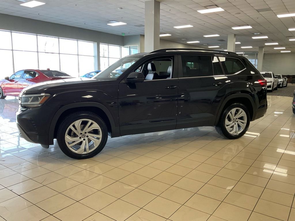 Used 2021 Volkswagen Atlas SE w/ Panoramic Sunroof Package image 3