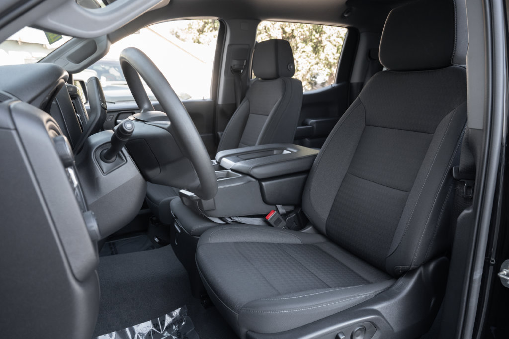 Used 2023 Chevrolet Silverado 1500 Custom Trail Boss w/ LPO, Dark Essentials Package AWD/4WD image 19
