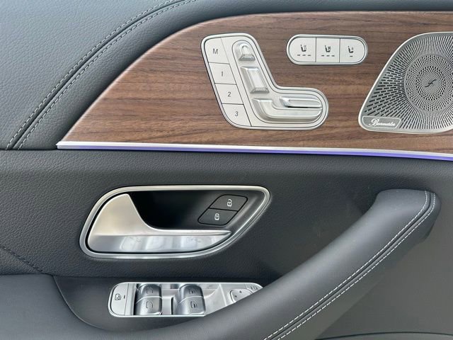 New 2026 Mercedes-Benz GLS 580 4MATIC image 15