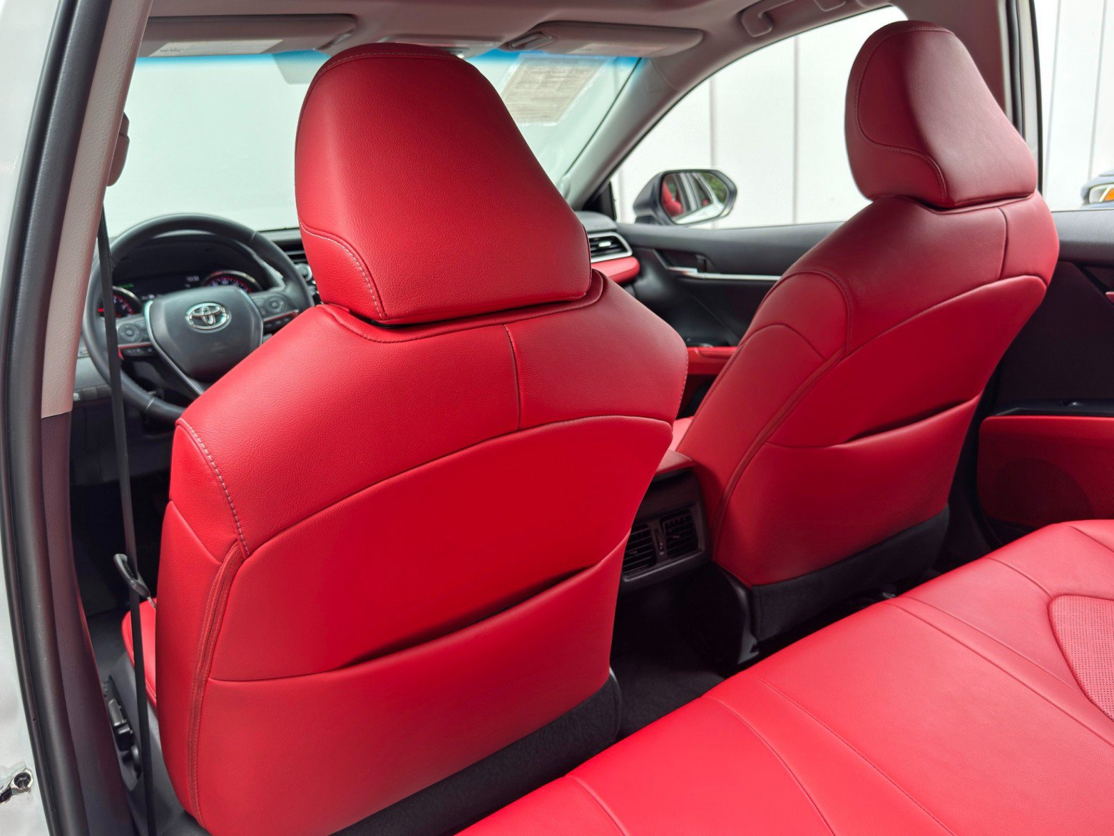 Used 2019 Toyota Camry XSE FWD image 34
