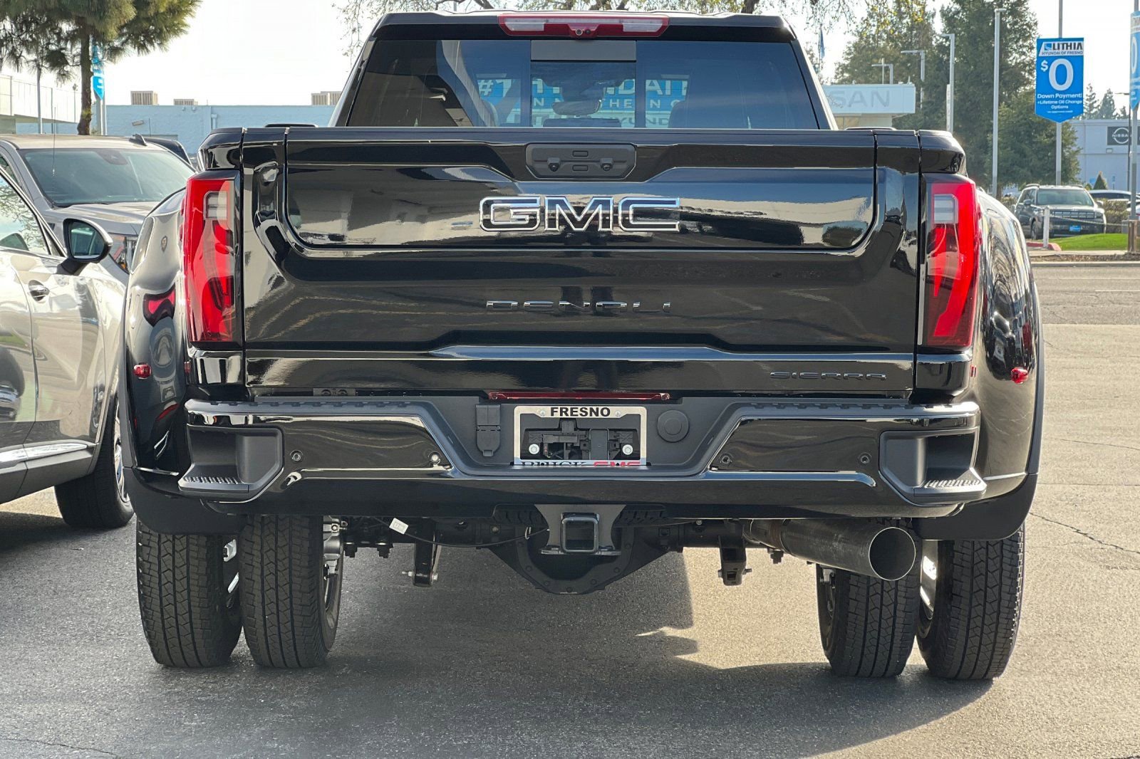 New 2026 GMC Sierra 3500 Denali Ultimate w/ LPO, Black Badging Package image 6