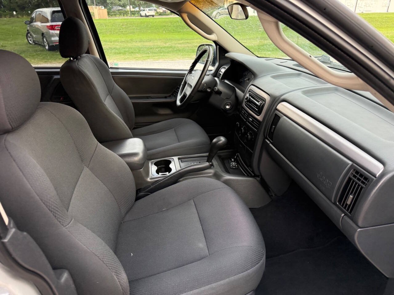 Used 2002 Jeep Grand Cherokee Sport RWD image 24