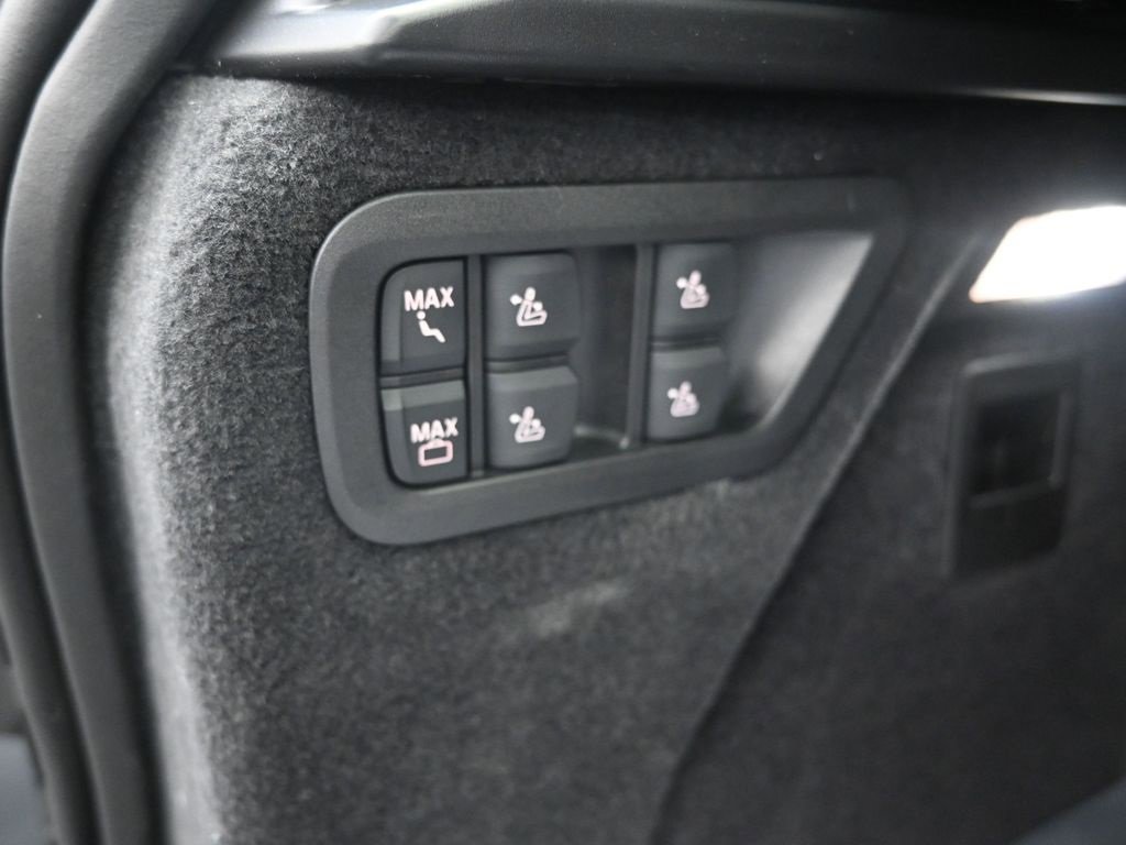 New 2026 BMW X7 xDrive40i image 40