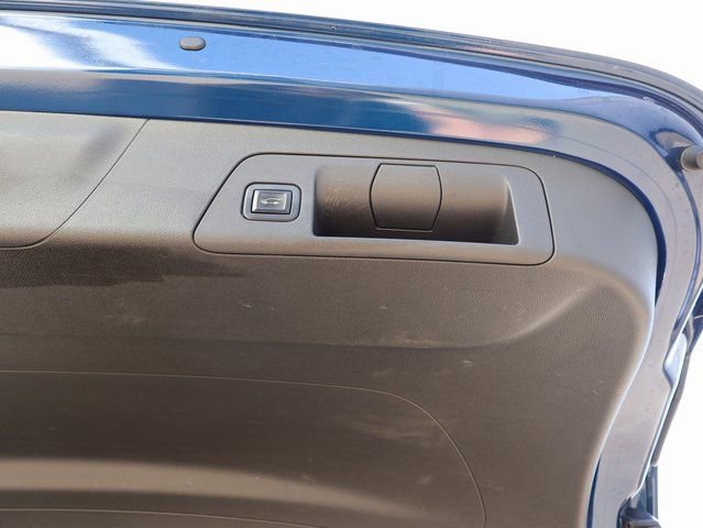 Certified 2022 Buick Envision Avenir w/ Technology Package II image 23