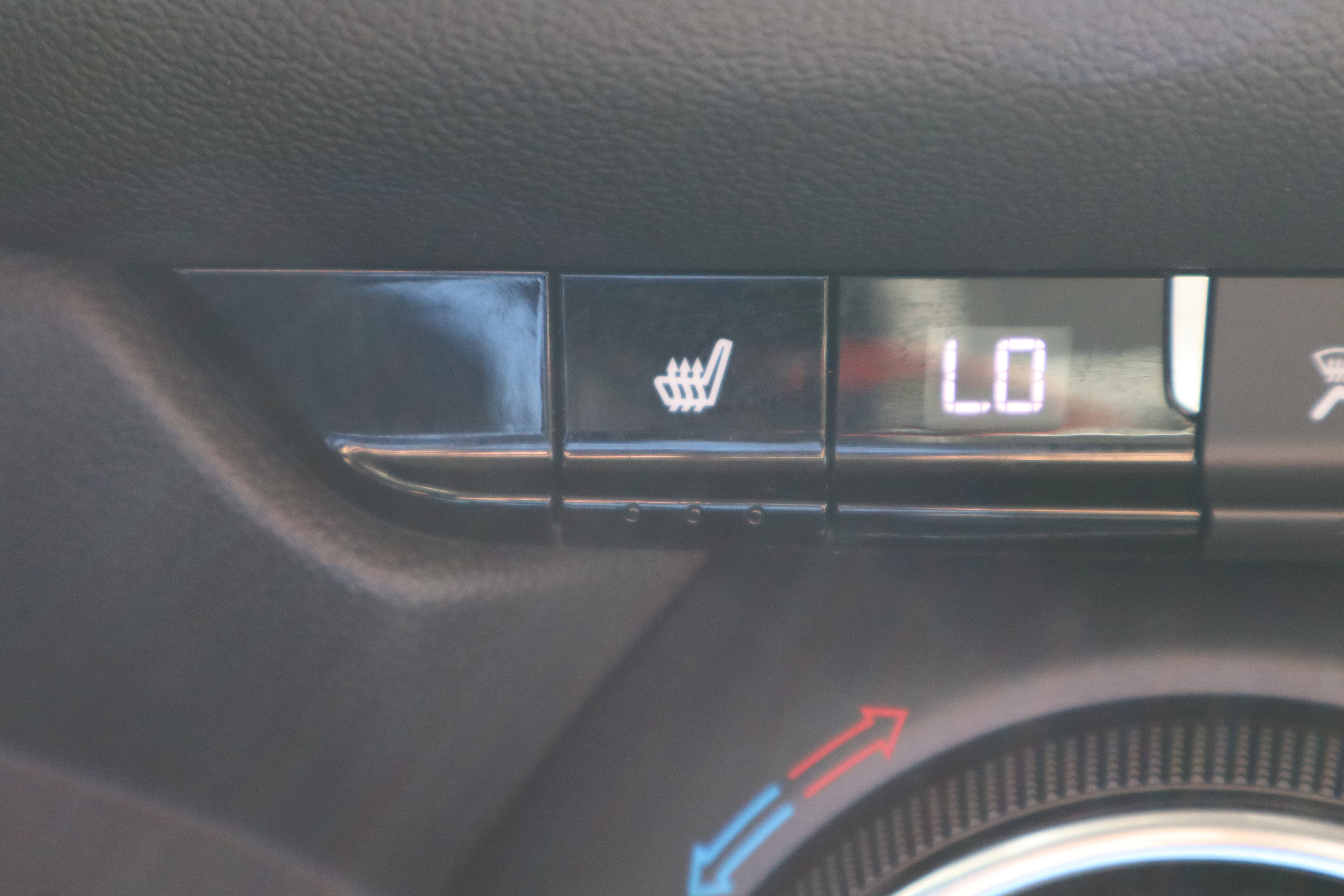 Used 2024 Chevrolet Blazer LT w/ Convenience Package FWD image 22