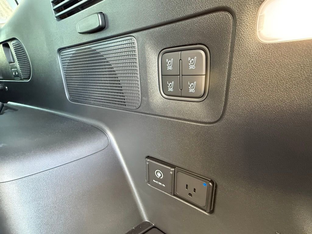 Certified 2026 Hyundai Ioniq 9 Calligraphy image 15