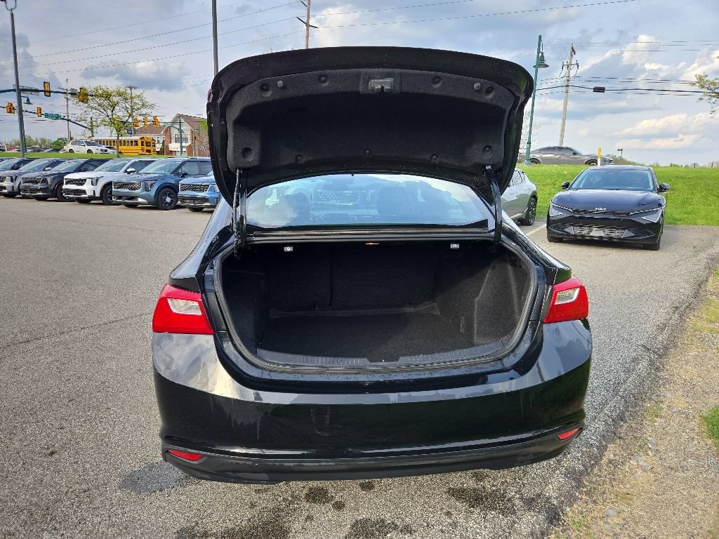 Used 2023 Chevrolet Malibu LT FWD image 30