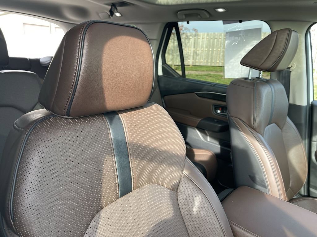 Used 2023 Honda Pilot Elite image 42