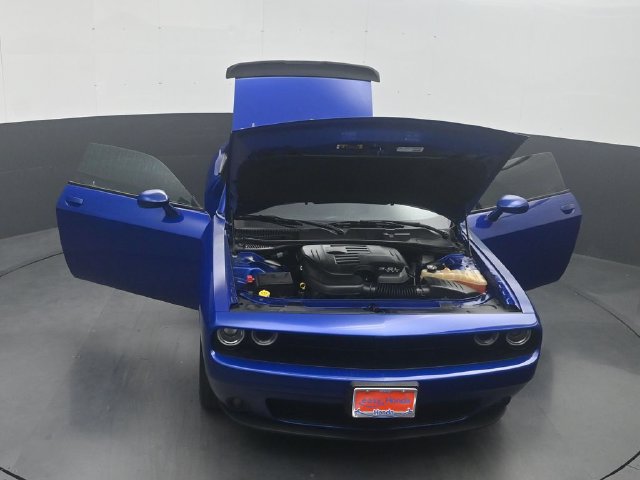 Used 2021 Dodge Challenger SXT w/ Driver Convenience Group RWD image 42