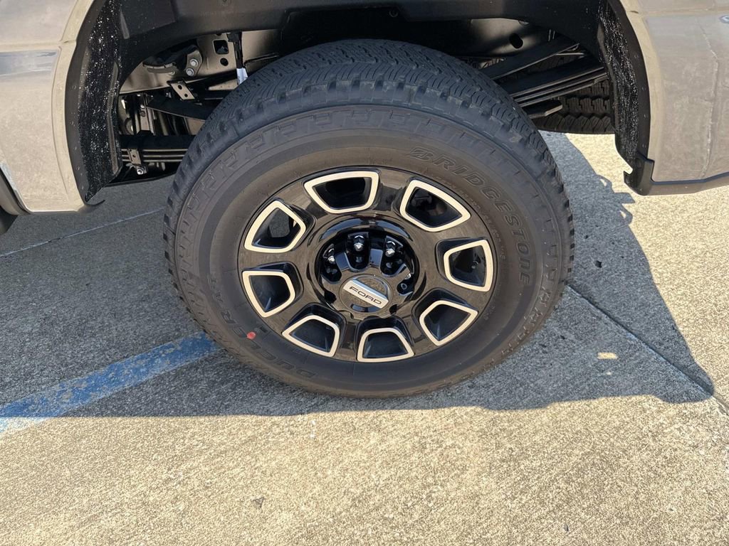 New 2026 Ford F250 Platinum image 27