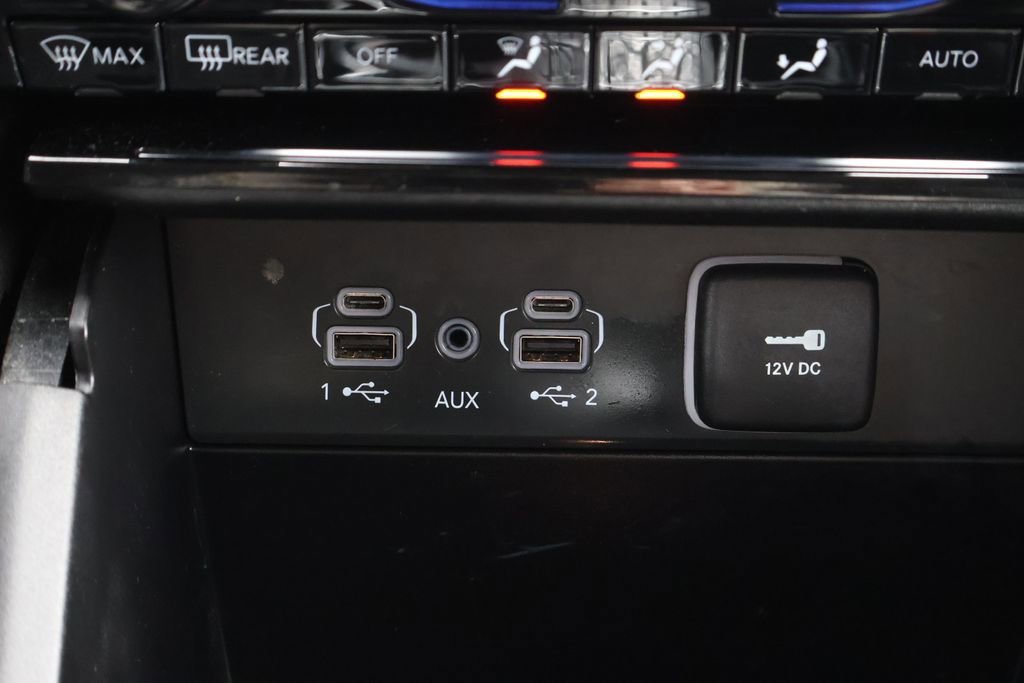 Used 2024 Jeep Grand Cherokee Limited image 22