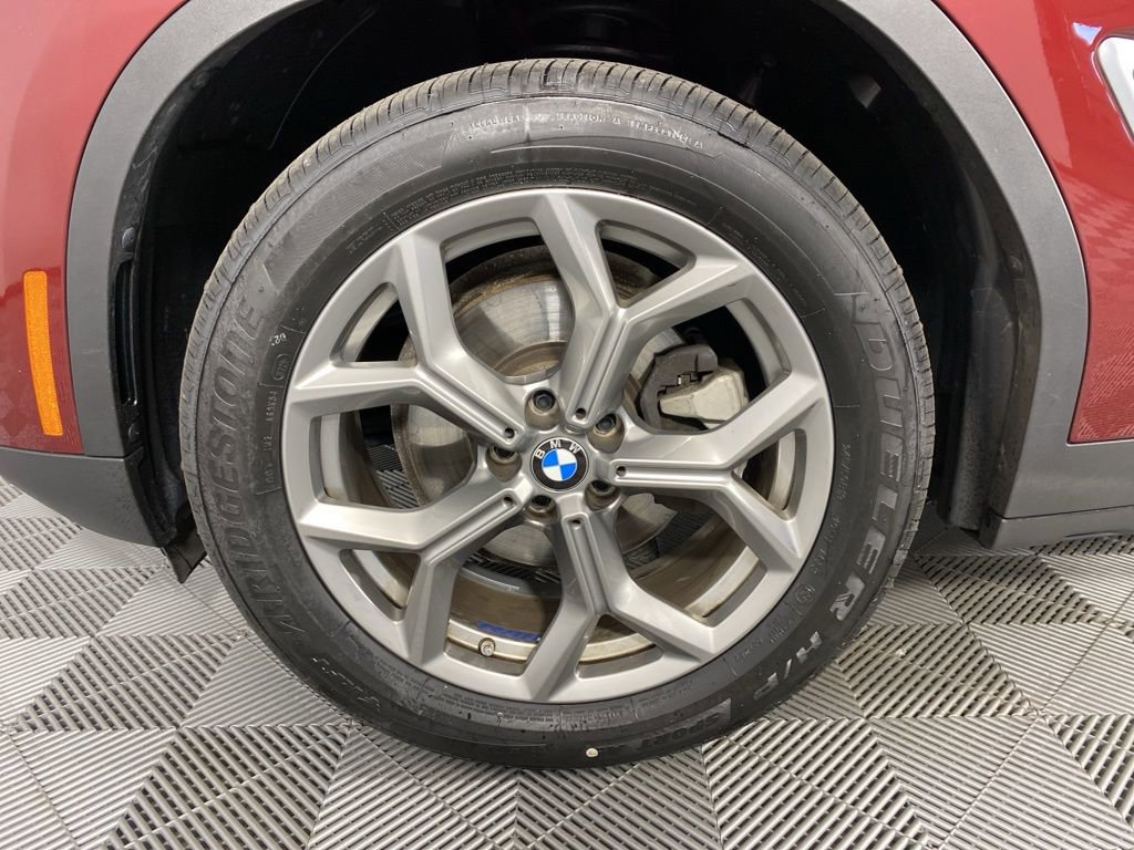 Certified 2023 BMW X4 xDrive30i w/ Premium Package image 8