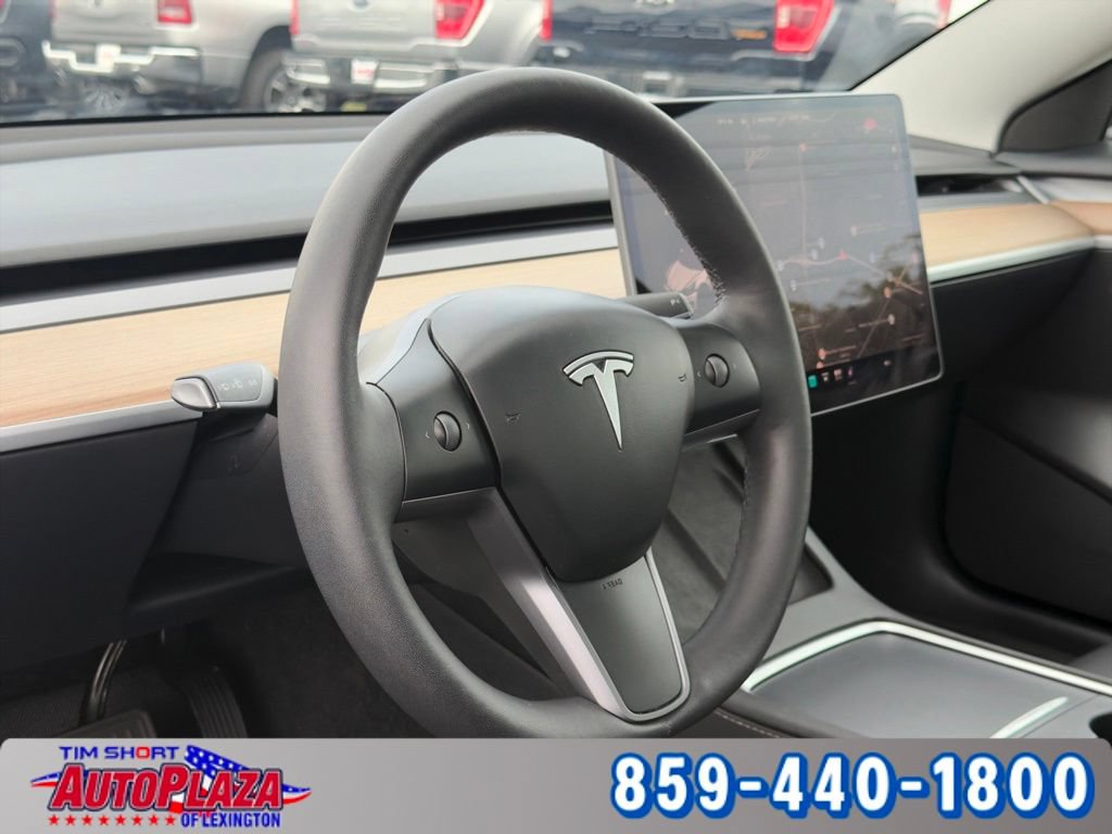 Used 2023 Tesla Model 3 Standard Range RWD image 3
