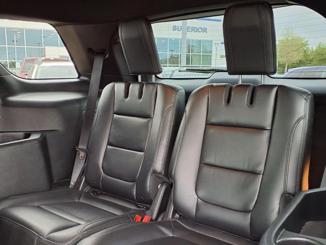 Used 2018 Ford Explorer XLT w/ Equipment Group 202A image 10