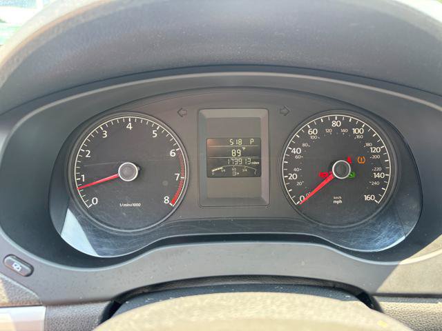 Used 2011 Volkswagen Jetta SEL FWD image 14