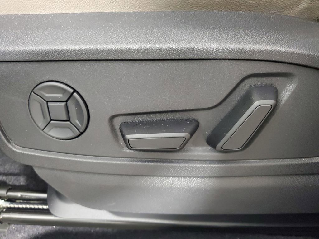 New 2025 Audi Q5 Premium Plus image 21