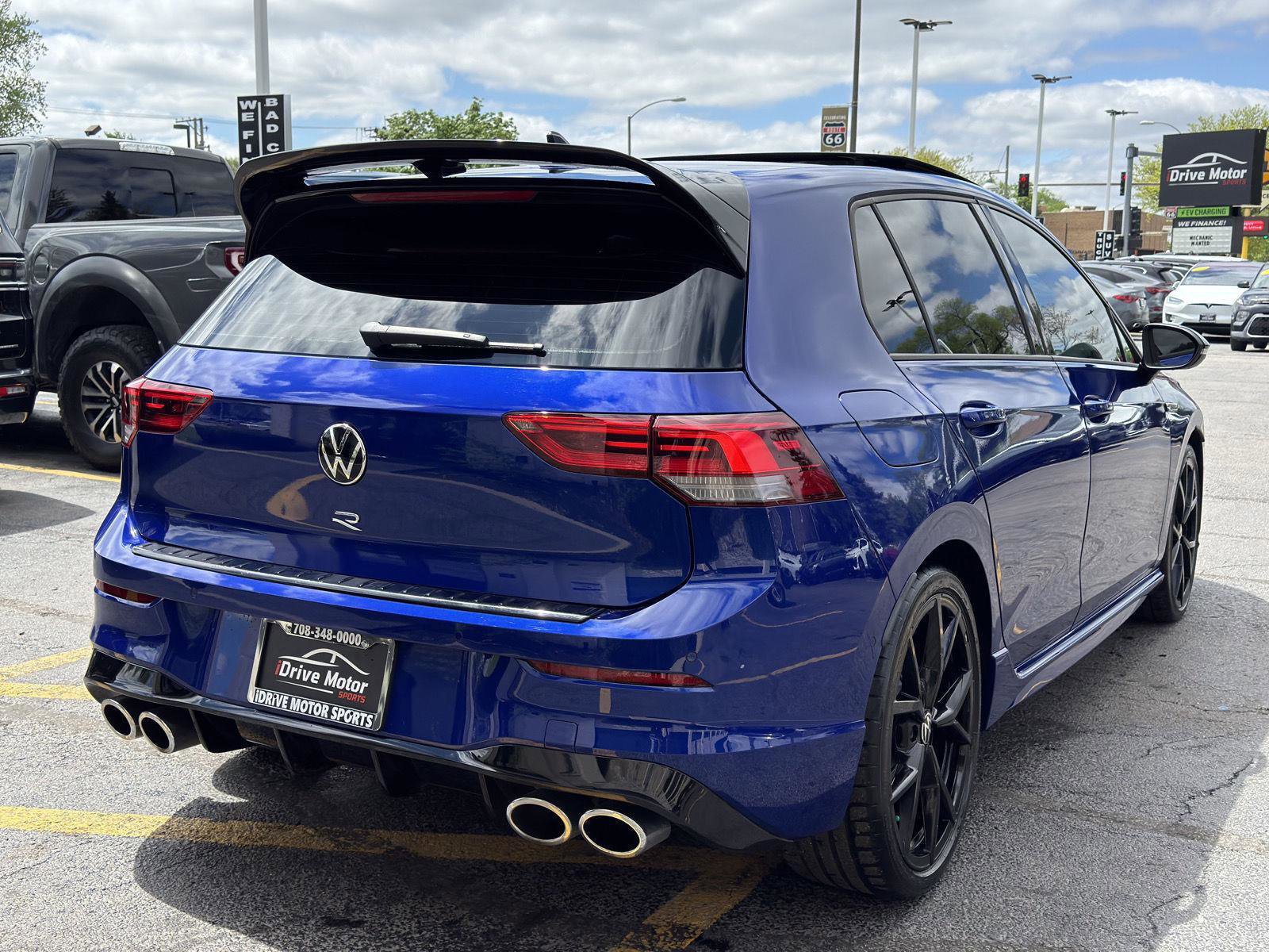 Used 2024 Volkswagen Golf R AWD/4WD image 10