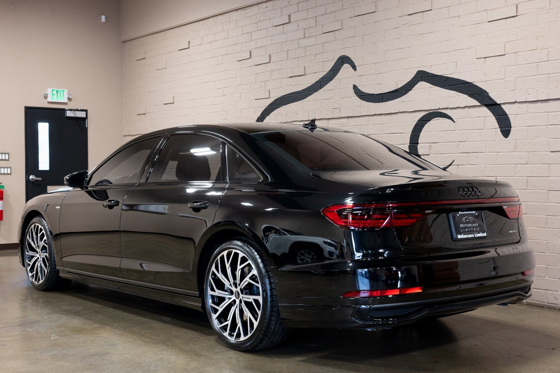 Used 2023 Audi A8 L 3.0T w/ Luxury Package image 7