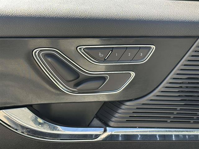 Used 2022 Lincoln Corsair AWD w/ Premium Package image 14
