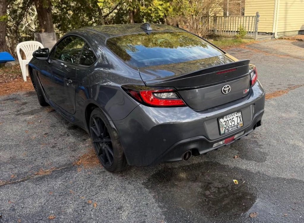 Used 2023 Toyota GR86 Premium image 2