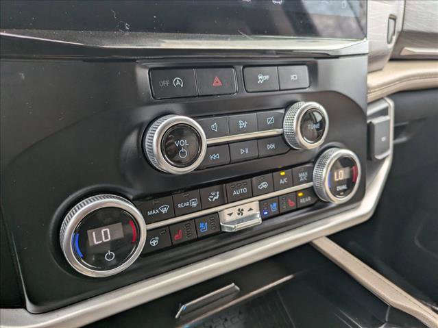Used 2024 Ford Expedition Max Limited AWD/4WD image 12