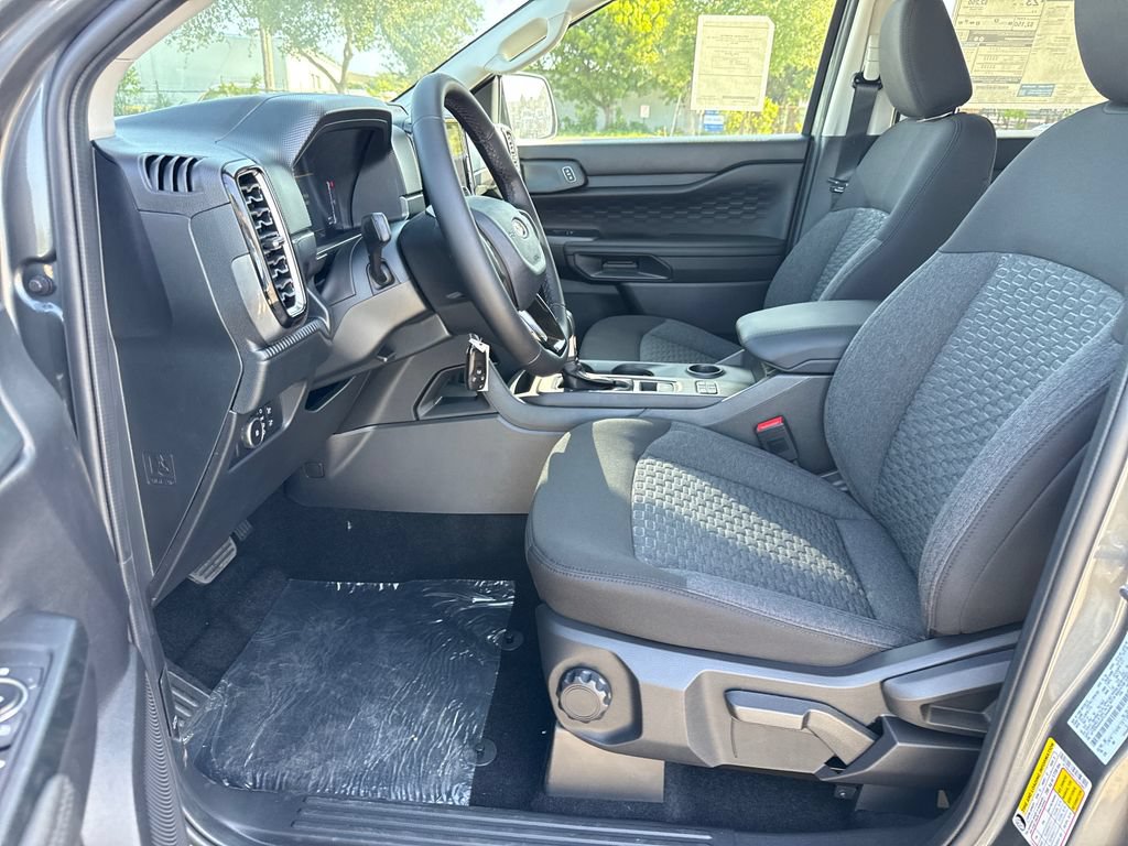 New 2026 Ford Ranger XLT w/ Black Appearance Package RWD image 20