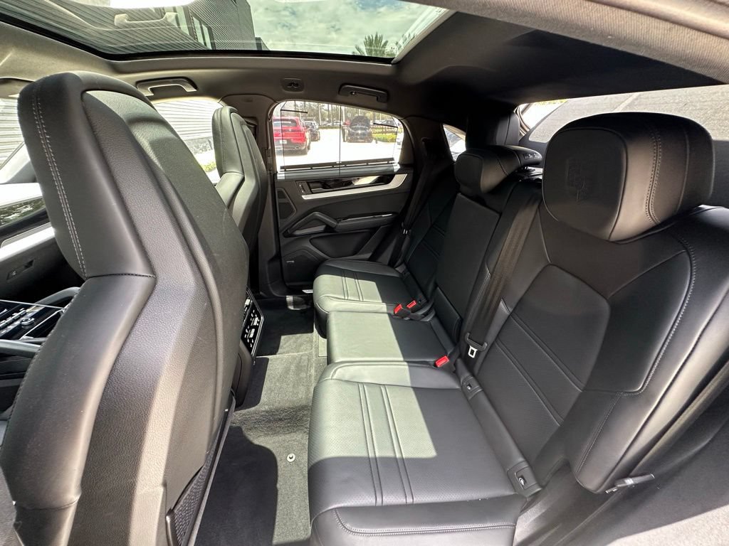 Certified 2026 Porsche Cayenne S AWD/4WD image 42