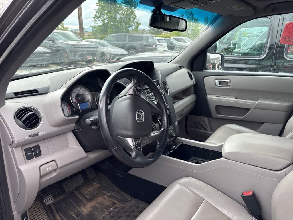 Used 2014 Honda Pilot Touring image 6