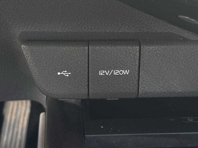 Used 2023 Toyota Camry XSE FWD image 22