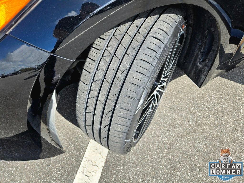 Used 2022 Kia Stinger GT1 w/ Red Interior Color Package image 17