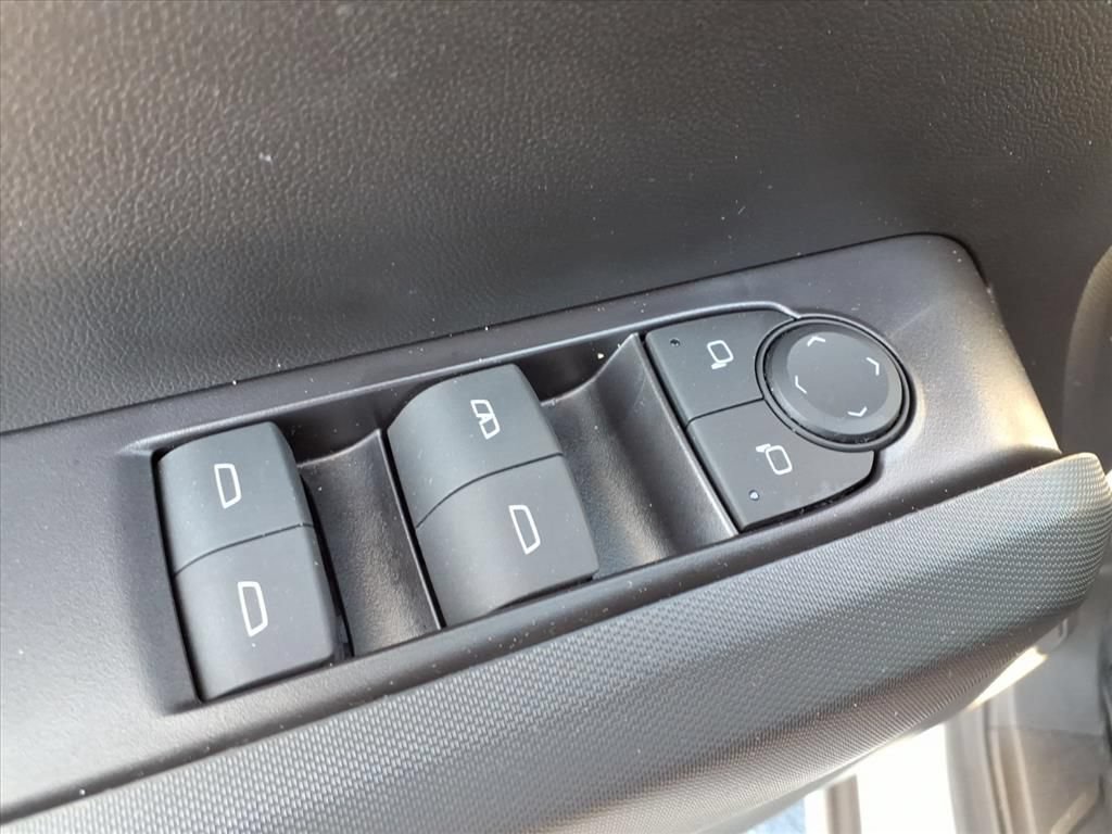 Used 2024 Chevrolet Colorado LT w/ LT Convenience Package RWD image 6