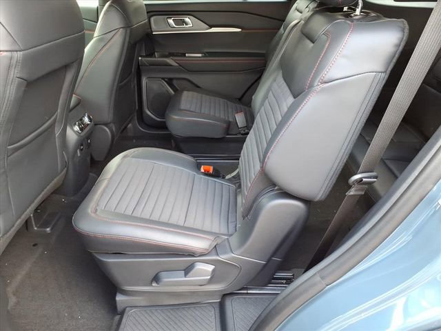 New 2026 Ford Explorer ST-Line w/ ST-Line Street Pack AWD/4WD image 22