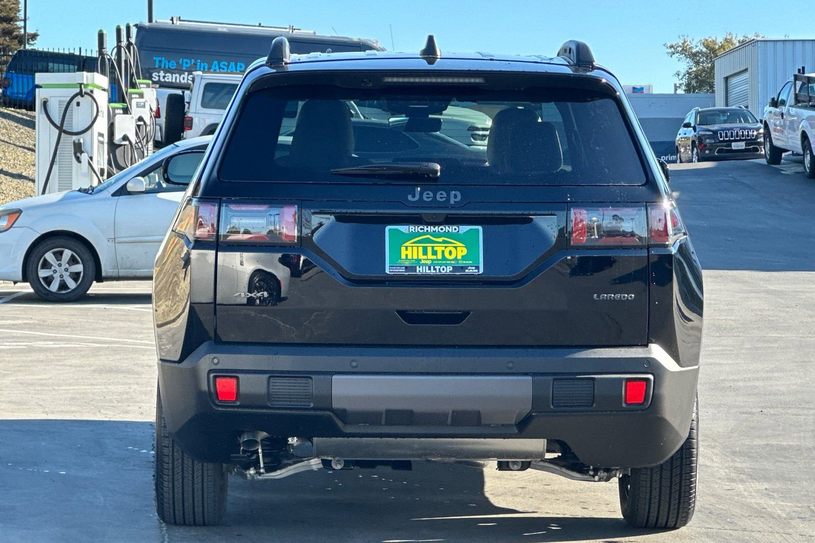 New 2026 Jeep Cherokee Laredo image 5