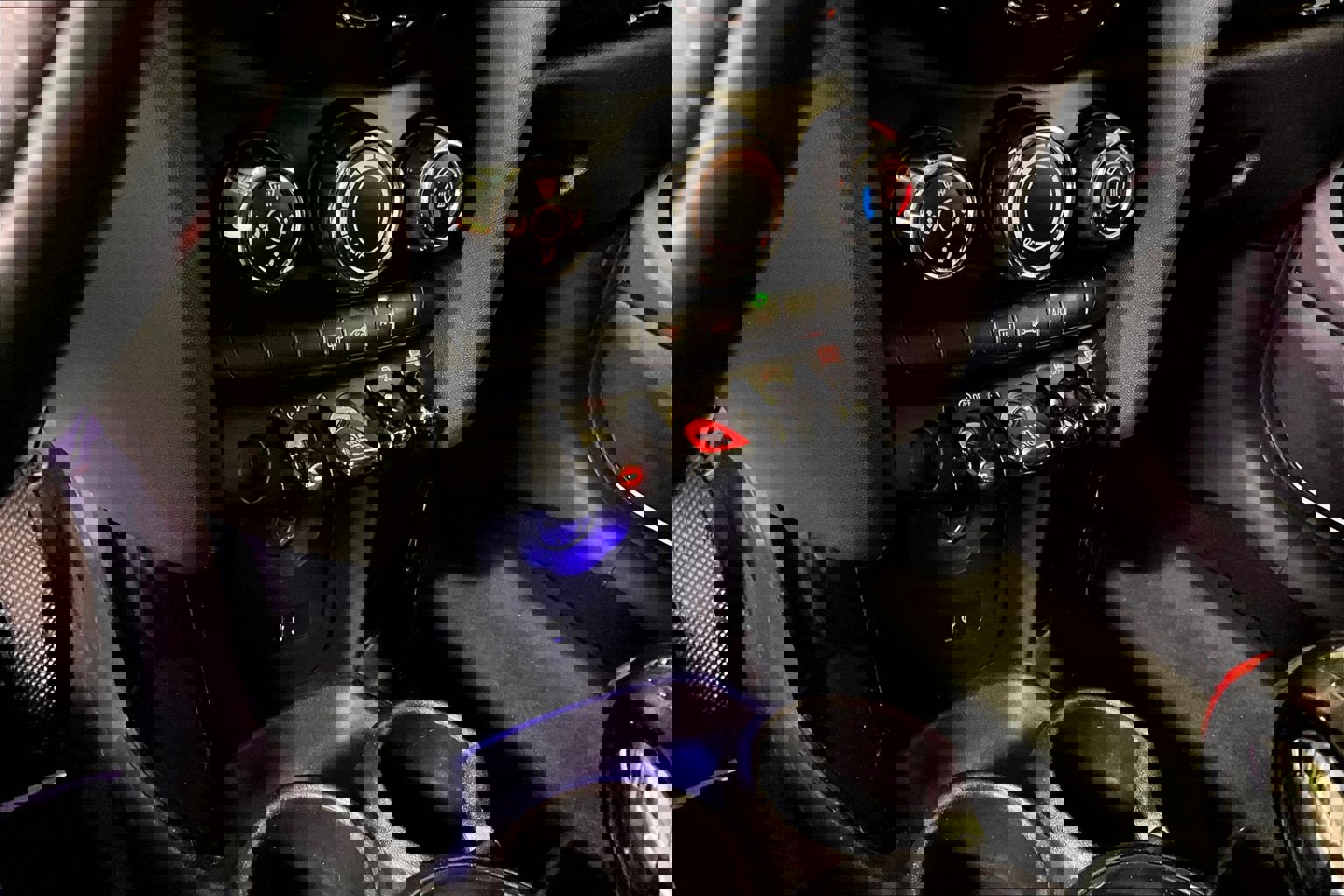 Used 2019 MINI Cooper S image 14