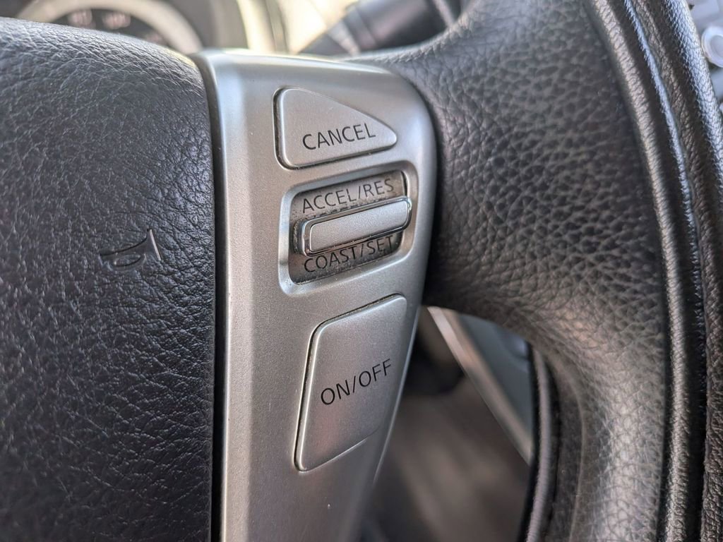 Used 2013 Nissan Sentra SR FWD image 19