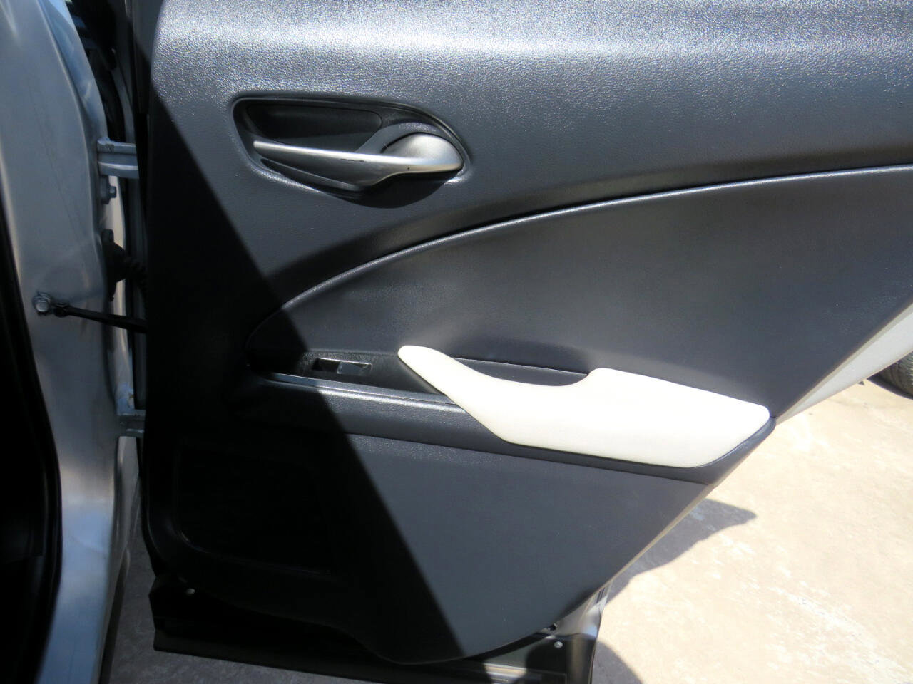 Used 2019 Lexus UX 200 Base image 7