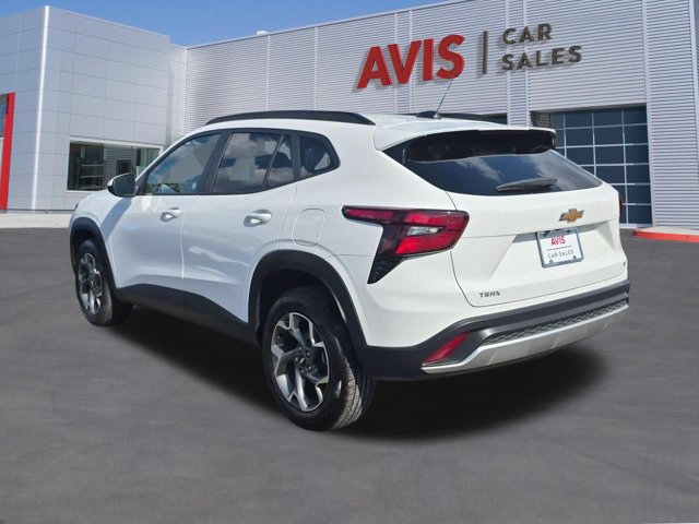 Used 2026 Chevrolet Trax LT FWD image 7