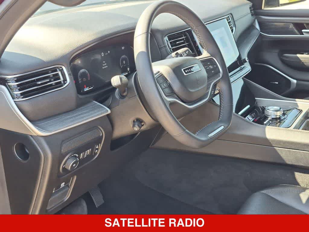 Used 2024 Jeep Wagoneer L Series II w/ Flexible Seating Group AWD/4WD image 2