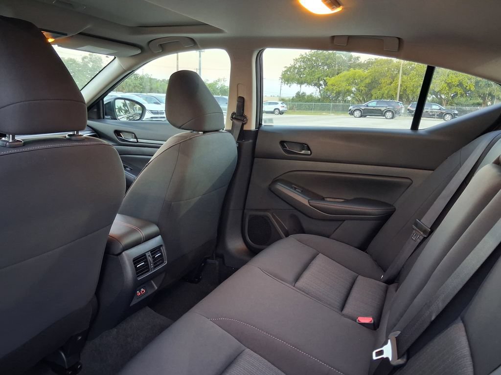 New 2026 Nissan Altima 2.5 SV w/ SV Special Edition Package FWD image 5