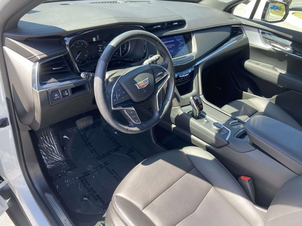 Certified 2023 Cadillac XT5 Premium Luxury FWD image 18