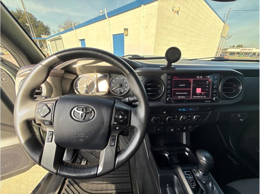 Used 2023 Toyota Tacoma TRD Sport image 27