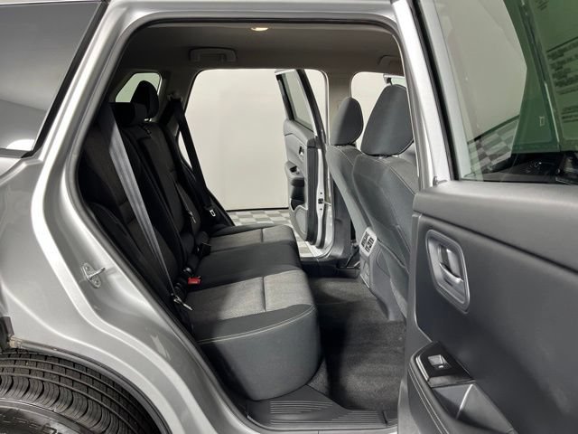 Used 2024 Nissan Rogue SV FWD image 46
