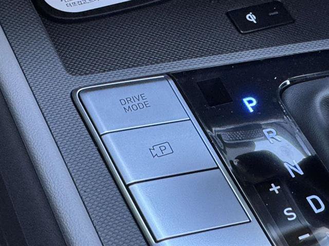 New 2026 Hyundai Elantra Sport FWD image 28