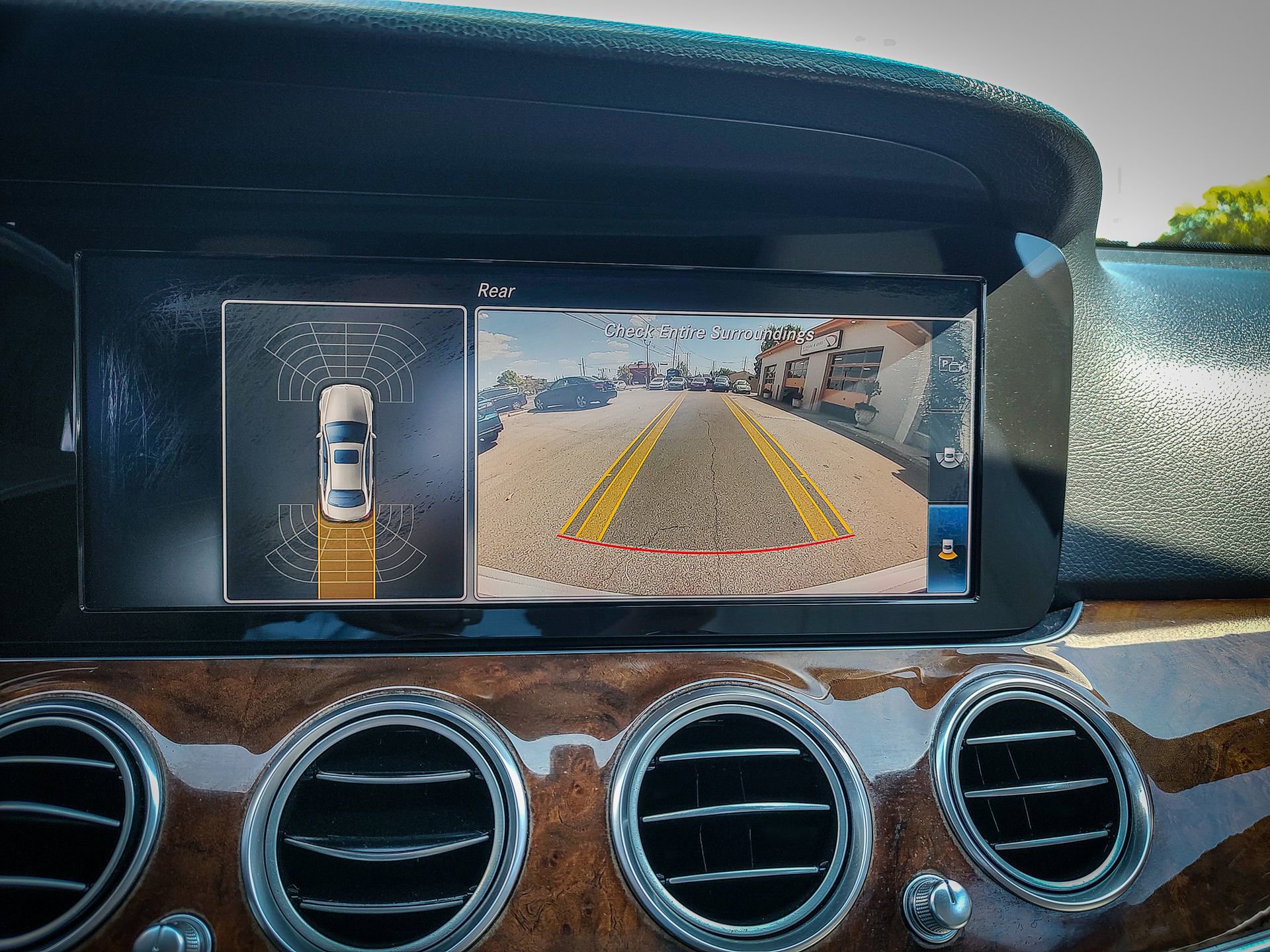 Used 2018 Mercedes-Benz E 300 w/ Premium 1 Package image 10