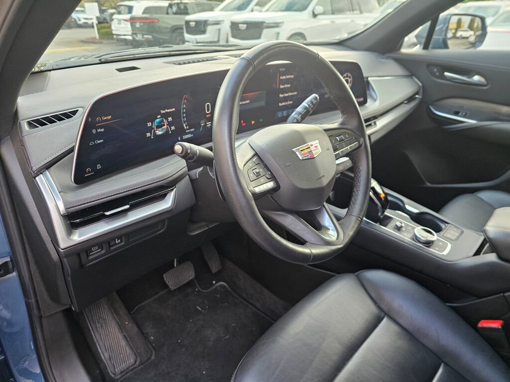 Used 2025 Cadillac XT4 Premium Luxury image 26
