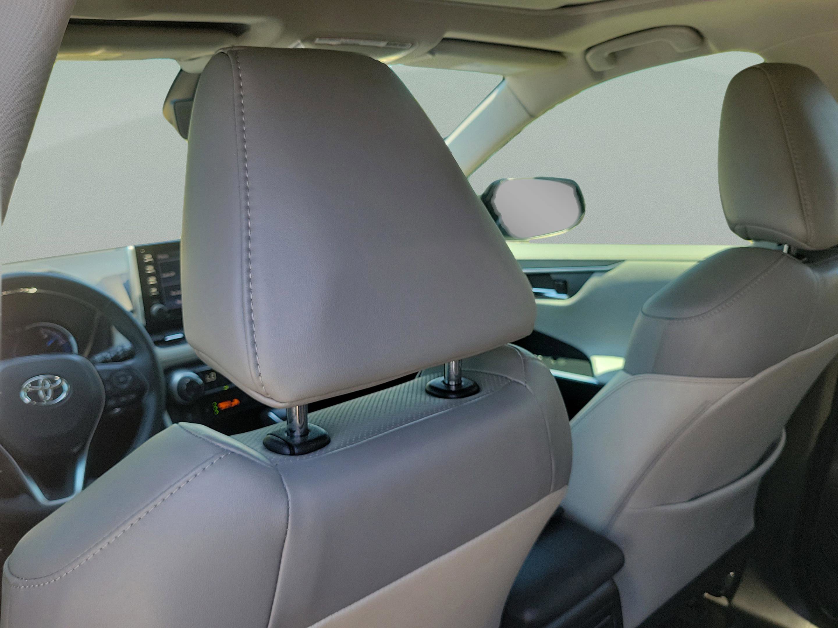 Used 2020 Toyota RAV4 Limited w/ Limited Grade Weather Package AWD/4WD image 7